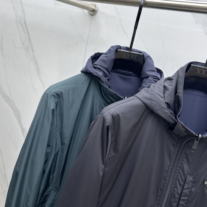 Pra*a outwear